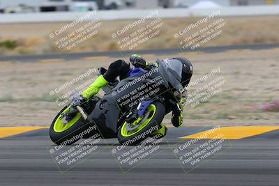 media/Jan-14-2023-SoCal Trackdays (Sat) [[497694156f]]/Turn 4 Set 2 (1030am)/